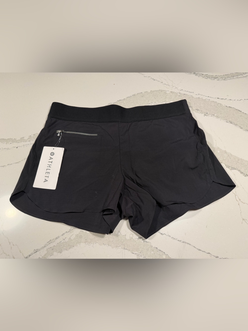 NWT ATHLETA MOD TREKKIE SHORT black Size 12